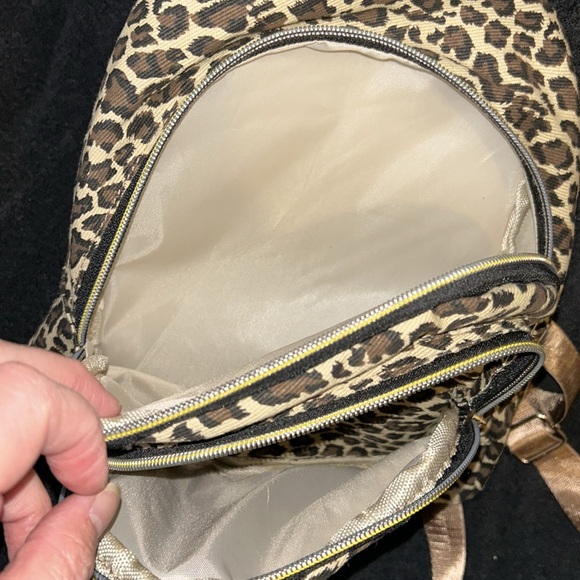 Mini animal print backpack new gold straps - Picture 5 of 7